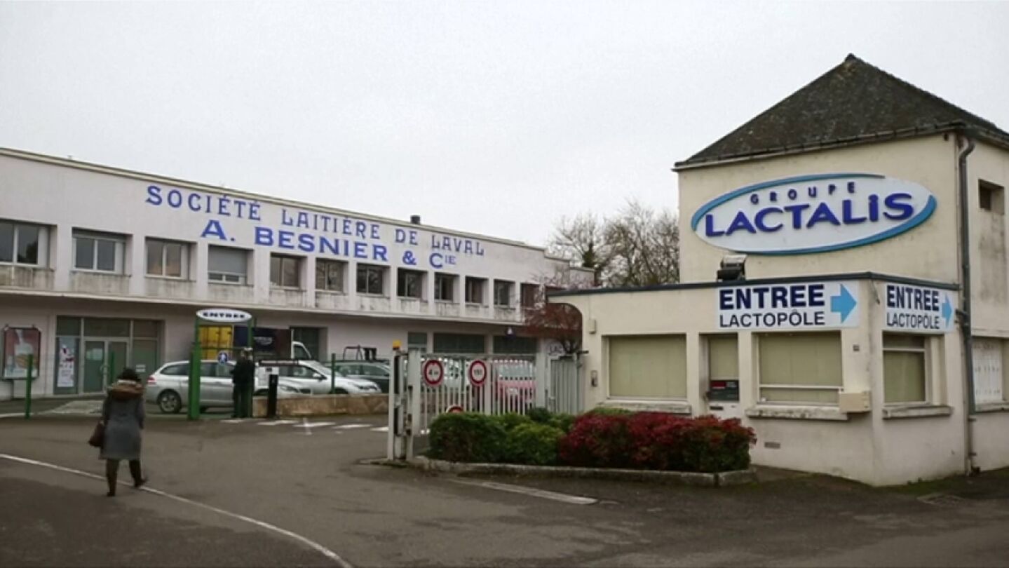 Lactalis retira en Espa&ntilde;a 550.000 productos de la planta francesa que fabric&oacute; la leche contaminada