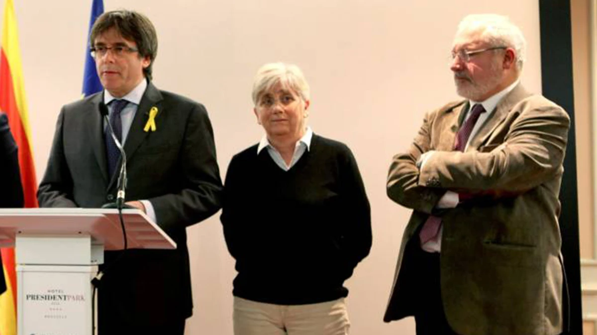 Carles Puigdemont, Clara Ponsatí y Lluís Puig