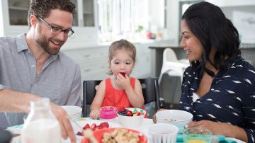 Aunque no lo parezca, esta mamá lleva puesto un sacaleches (inteligente)