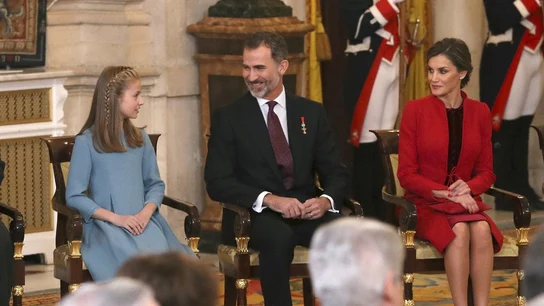 La princesa de Asturias junto a los reyes La princesa de Asturias junto a los reyes