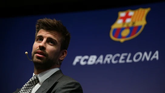 Piqué, durante el acto de su renovación con el Barça Piqué, durante el acto de su renovación con el Barça