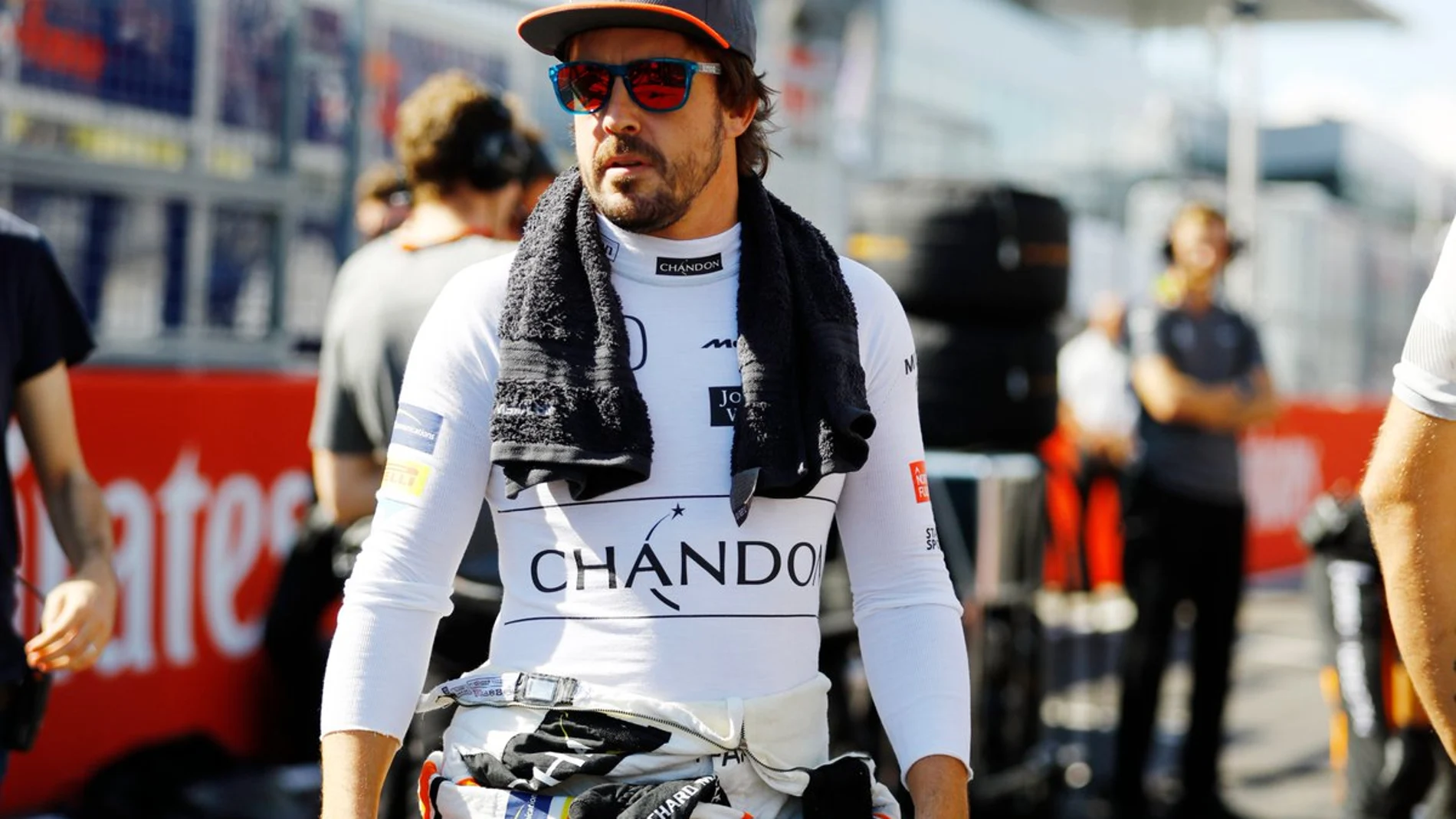 Fernando Alonso en el paddock