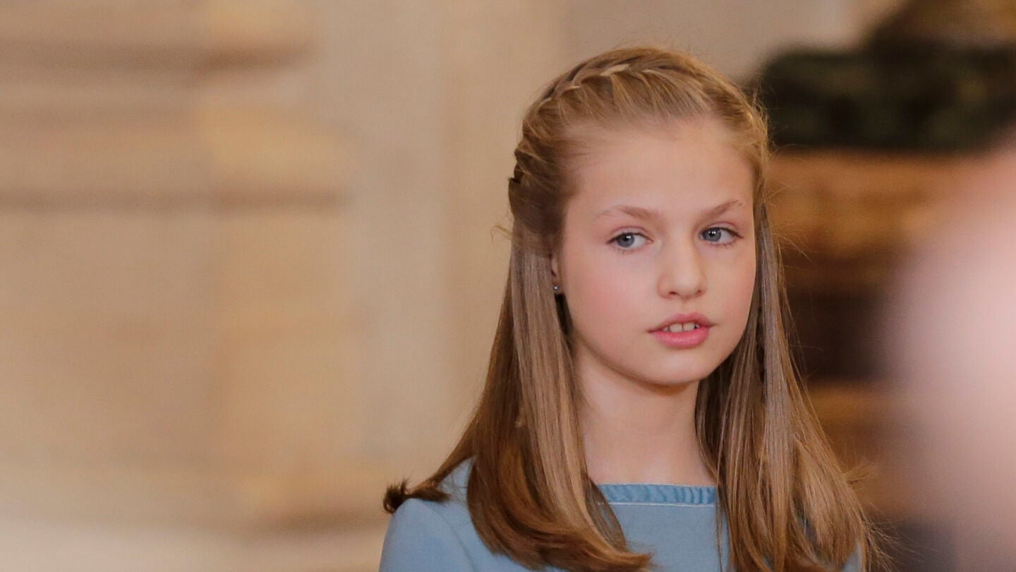 La princesa Leonor durante el acto de imposici&oacute;n del Tois&oacute;n de Oro