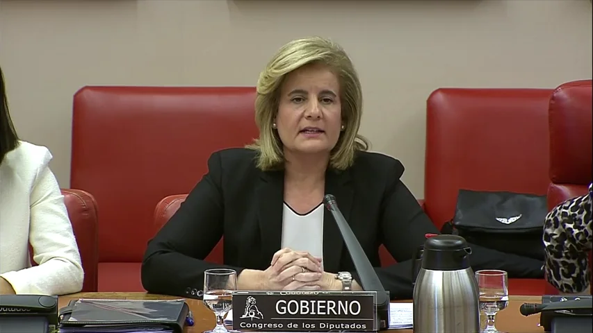 Fátima Báñez defiende que los pensionistas tienen mayor poder adquisitivo que hace diez años