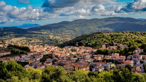 Este pueblo italiano vende casas por 1 euro VIENE CON TRAMPA