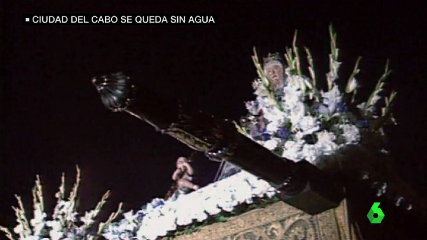 El d&iacute;a que se plante&oacute; evacuar la ciudad de Sevilla por la grave sequ&iacute;a y se sac&oacute; a la "virgen para pedirle agua"