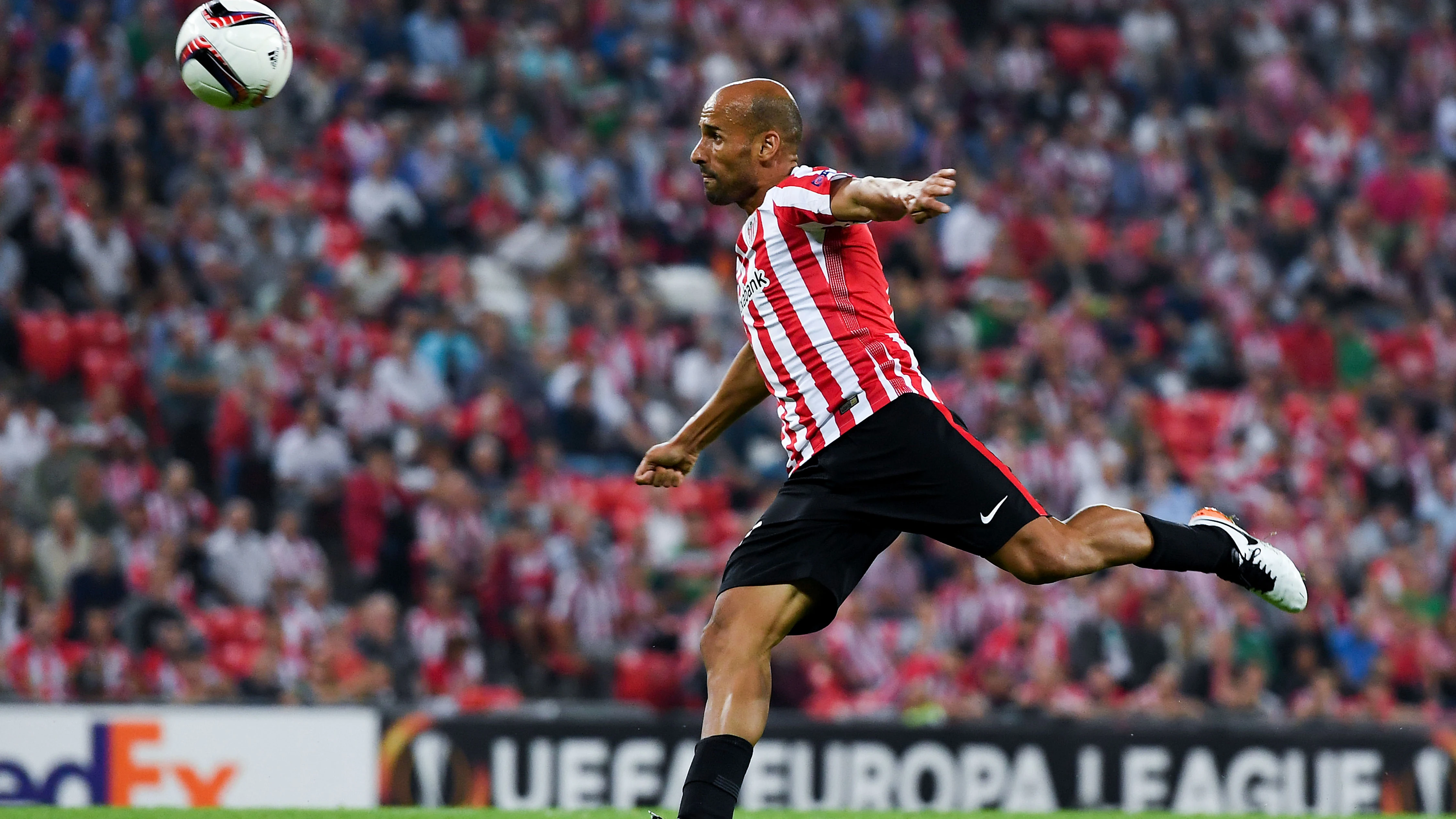 Mikel Rico durante un partido