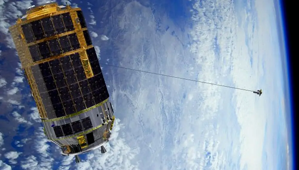 JAXA planeaba usar cables magnéticos para atrapar satélites