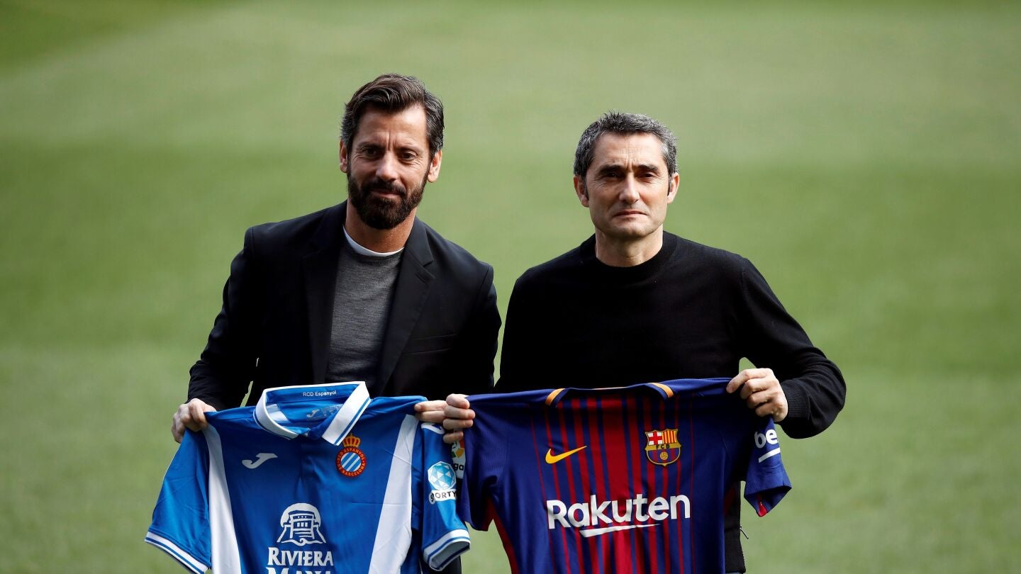 Quique S&aacute;nchez Flores y Valverde posan juntos en Cornell&aacute;