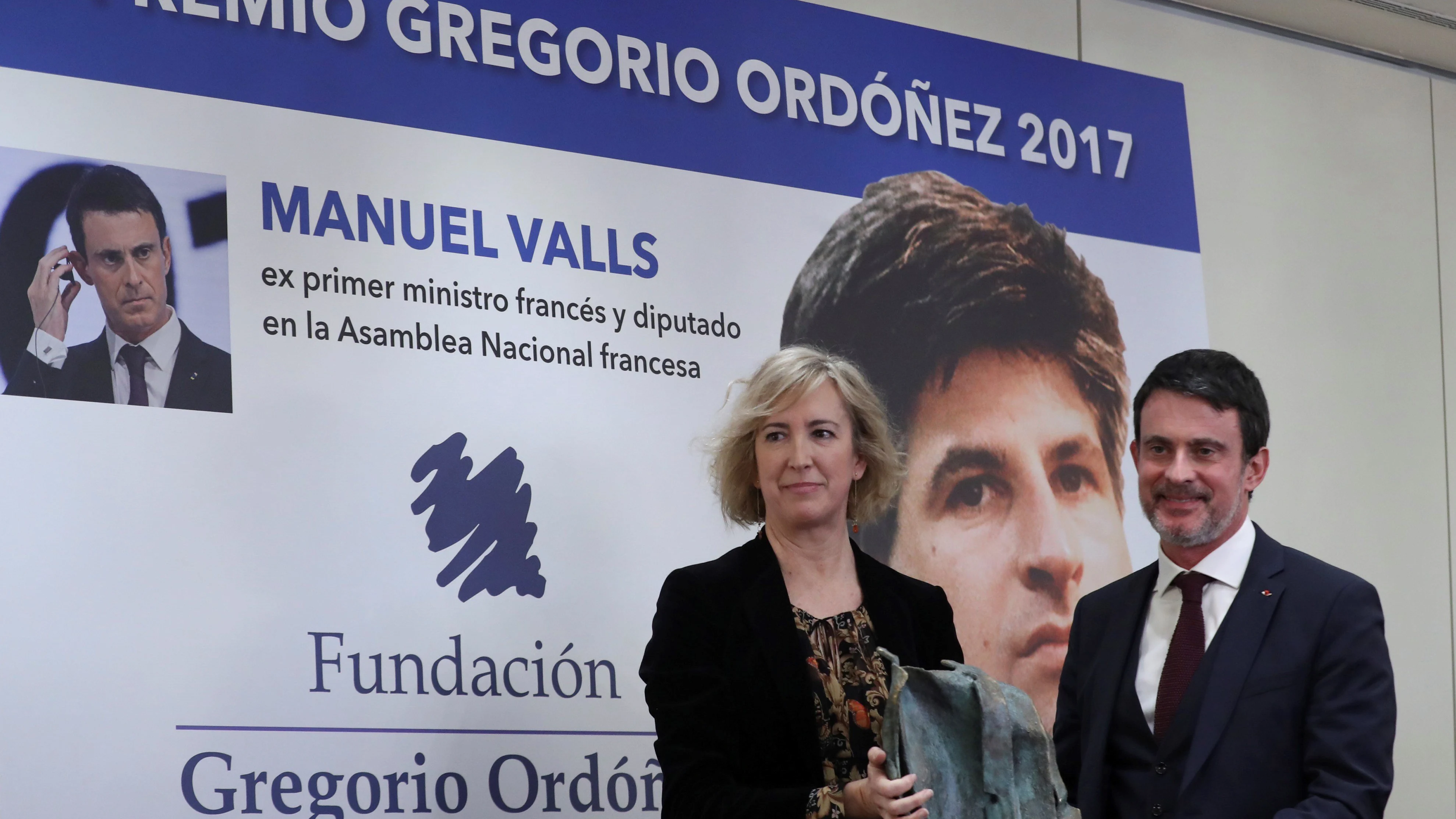 El exprimer ministro de Francia Manuel Valls recibe el Premio Gregorio Ordóñez