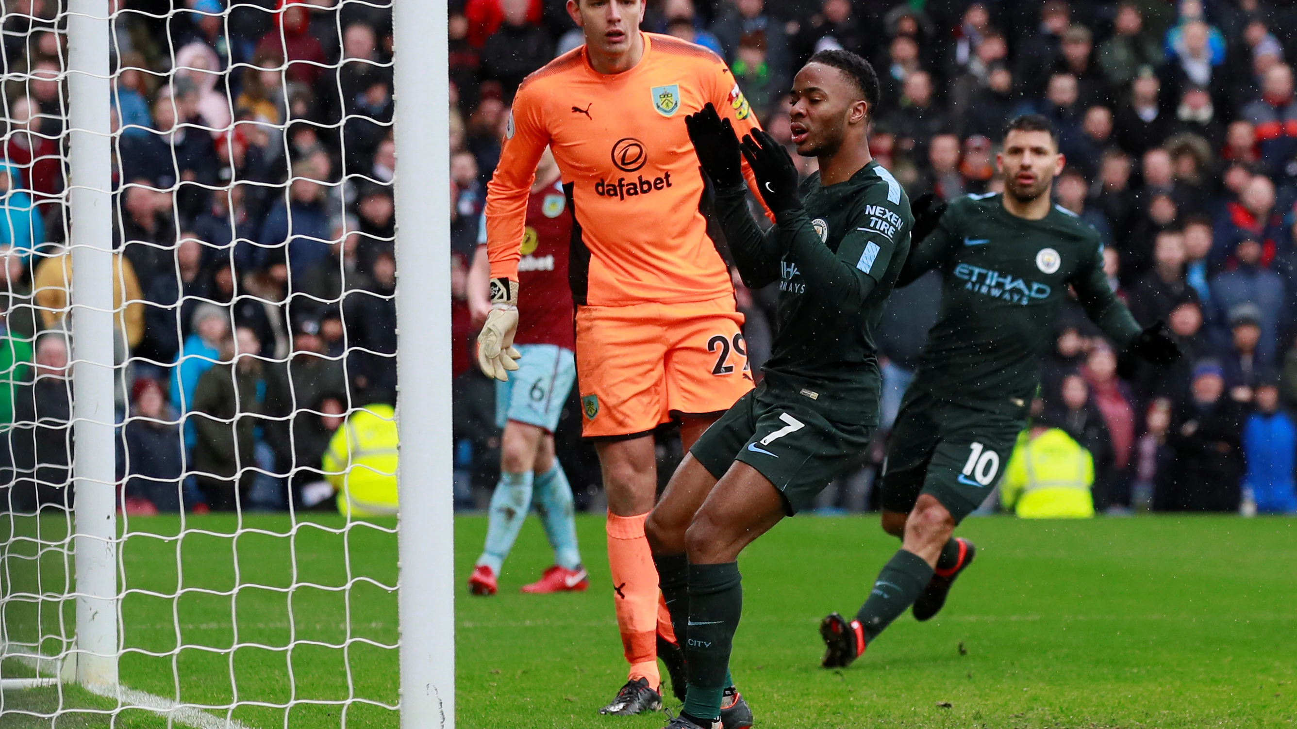 El Manchester City tropieza con el Burnley