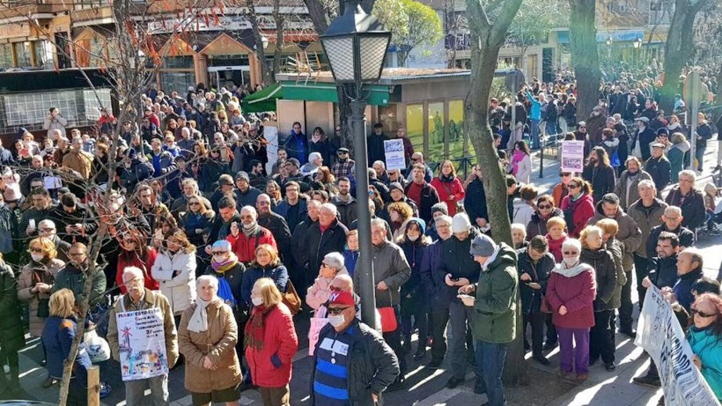 Cientos de personas protestan por la incineradora de Madrid