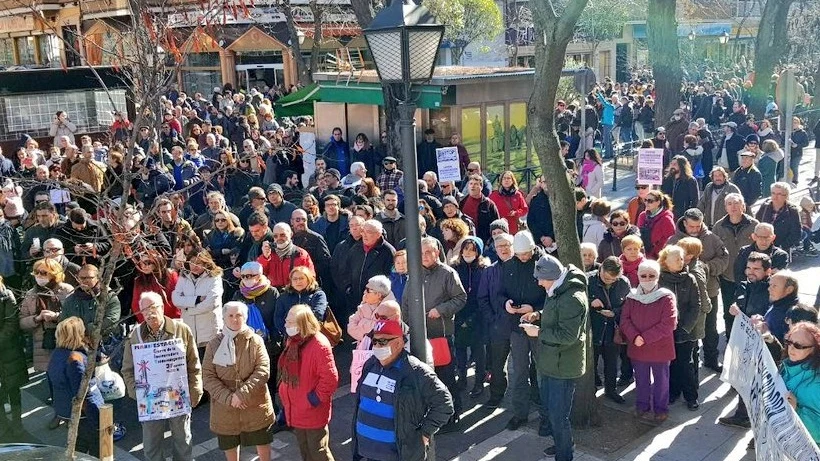 Cientos de personas protestan por la incineradora de Madrid