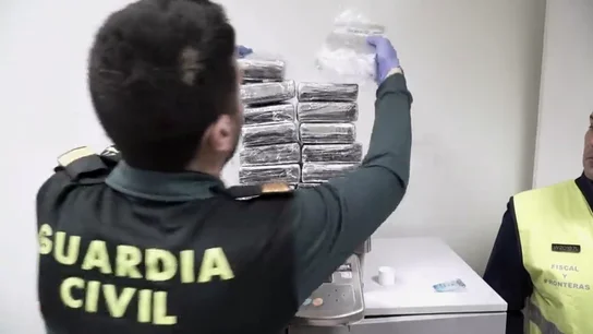 La Guardia Civil intercepta un alijo de cocaína en Barajas La Guardia Civil intercepta un alijo de cocaína en Barajas
