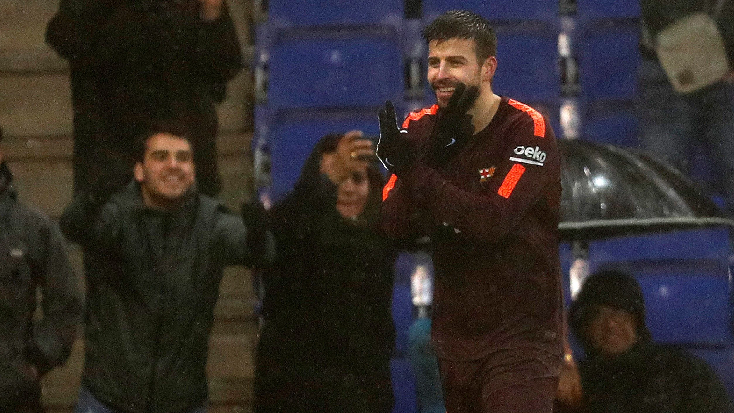 Gerard Piqué celebra su gol en Cornellá