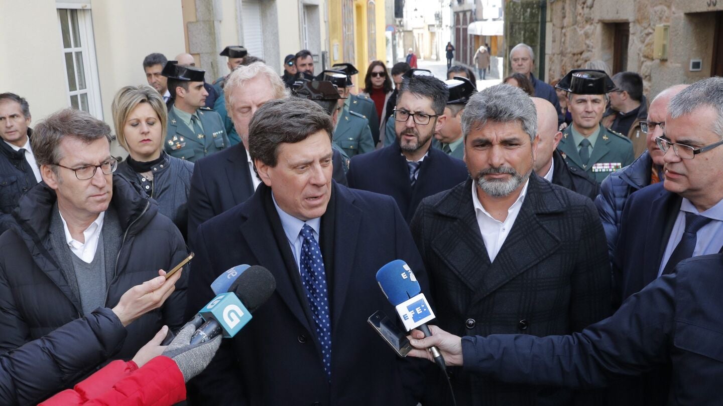 Alberto N&uacute;&ntilde;ez Feij&oacute;o, Juan Carlos Quer y Juan Jos&eacute; Cort&eacute;s