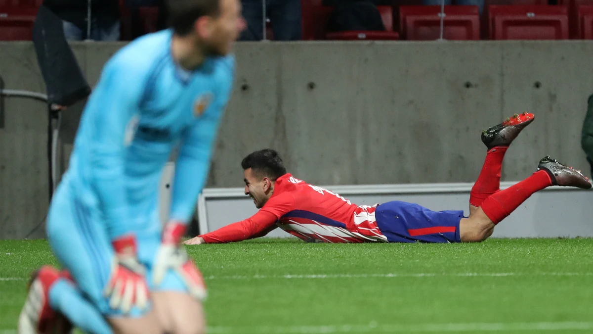 Correa celebra un gol con el Atlético