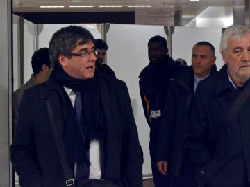 El expresidente de la Generalitat de Cataluña, Carles Puigdemont junto al empresario Josep María Matamala en Bruselas El expresidente de la Generalitat de Cataluña, Carles Puigdemont junto al empresario Josep María Matamala en Bruselas