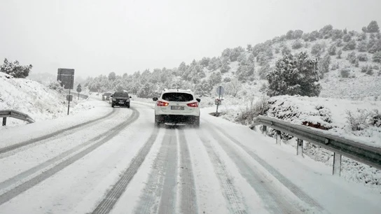 Un coche va desde Teruel a Cedrillas Un coche va desde Teruel a Cedrillas