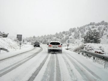 Un coche va desde Teruel a Cedrillas Un coche va desde Teruel a Cedrillas
