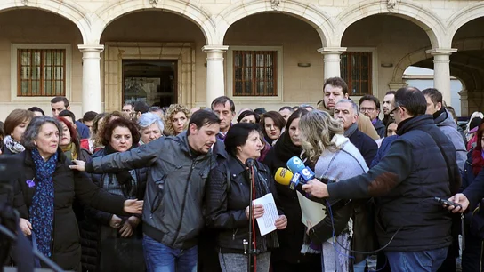 Concentración en Guadix contra la última víctima de la violencia machista Concentración en Guadix contra la última víctima de la violencia machista