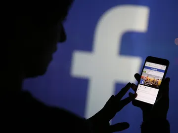 Facebook Facebook