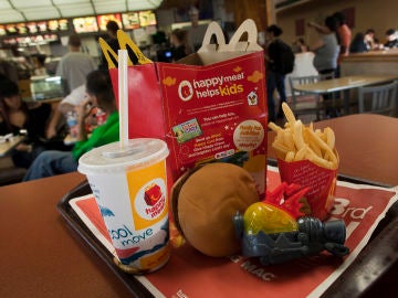 Un menú Happy Meal Un menú Happy Meal