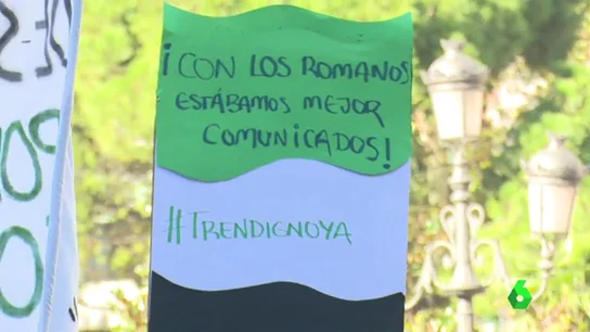 Los vecinos de Extremadura claman de nuevo en las calles por un tren digno: llevan 18 años esperando la alta velocidad Los vecinos de Extremadura claman de nuevo en las calles por un tren digno: llevan 18 años esperando la alta velocidad