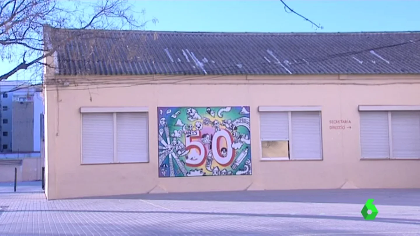 El delicado proceso para quitar el peligroso amianto de los colegios: debe hacerse en vacaciones y sin nadie en el centro El delicado proceso para quitar el peligroso amianto de los colegios: debe hacerse en vacaciones y sin nadie en el centro