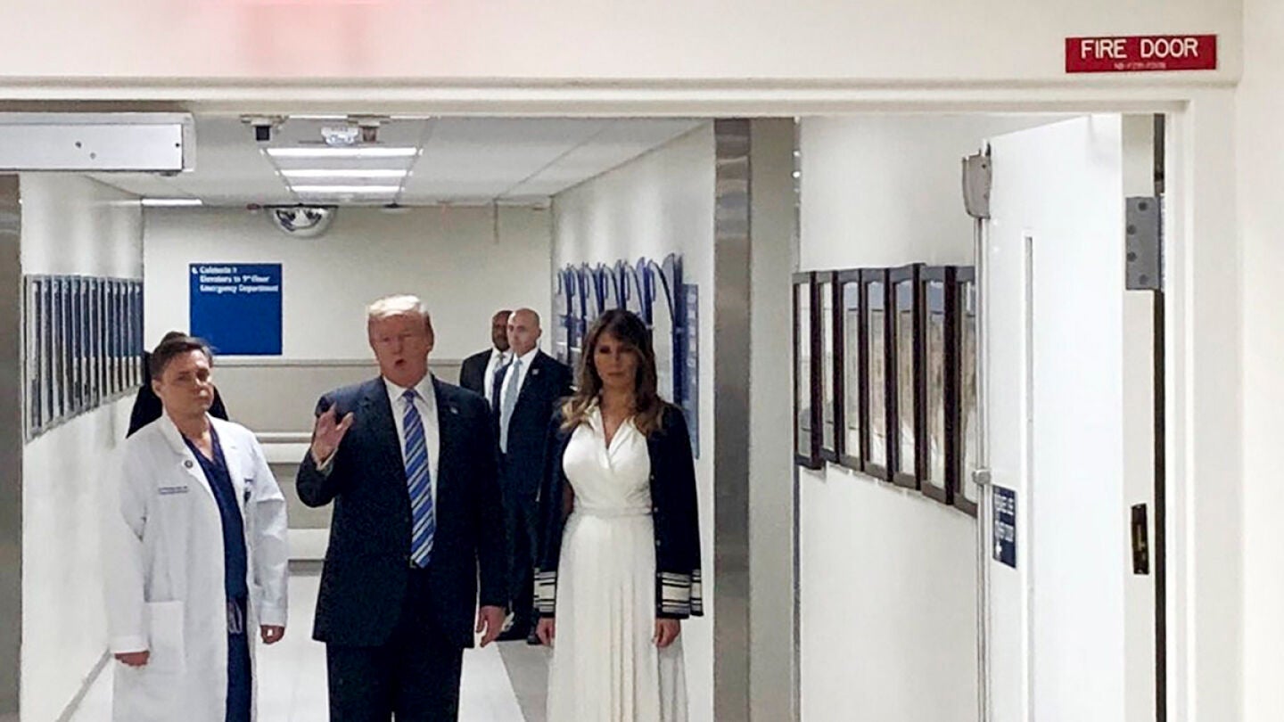 Donald Trump y Melania Trump en el hospital de Florida