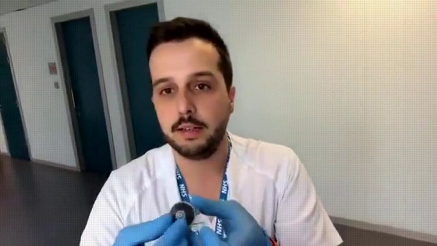 Un enfermero explica en qu&eacute; consiste la embolia gaseosa