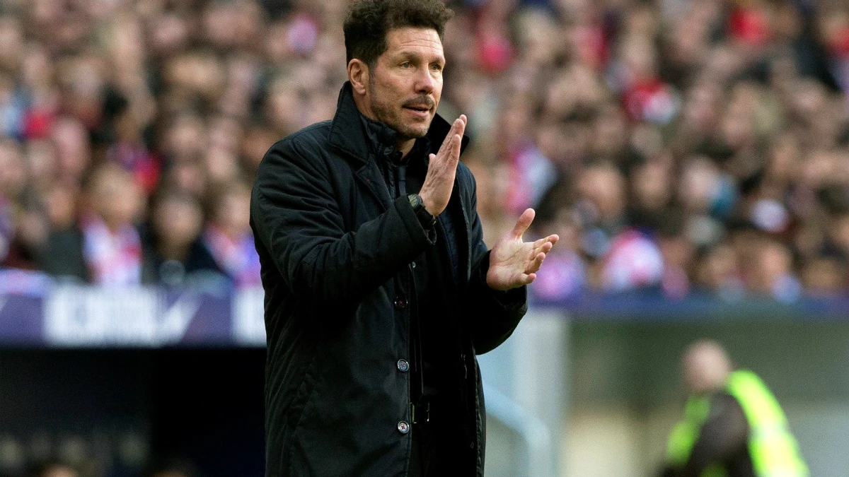 Simeone aplaude desde la banda