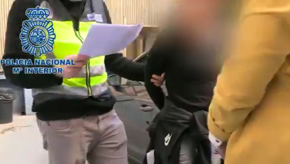 Detenidos en Valencia tras sustraer a un menor