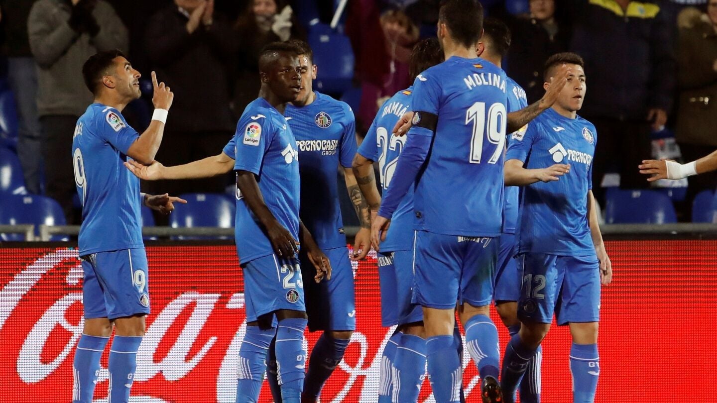 Los jugadores del Getafe celebran uno de los goles ante el Celta