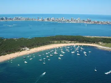 Isla Gorriti Isla Gorriti