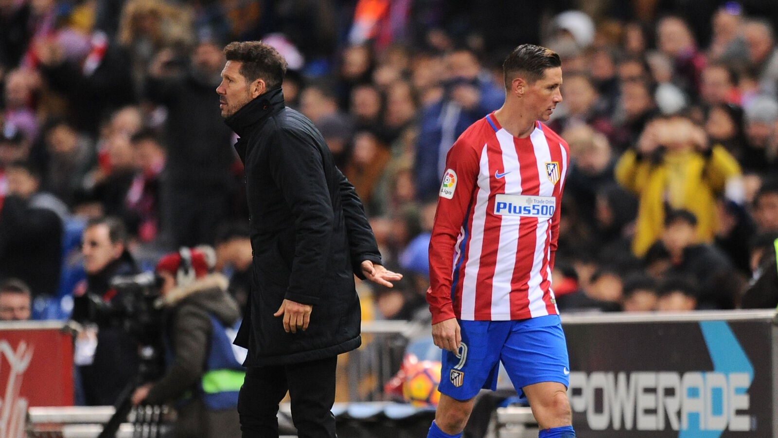 Fernando Torres es sustituido durante un partido