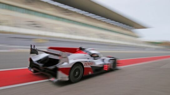 Alonso en el "TS050 Hybrid" de Toyota
