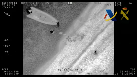 Intervenidos unos 930 kilos de hachís ocultos en un zulo en una playa de Algeciras Intervenidos unos 930 kilos de hachís ocultos en un zulo en una playa de Algeciras