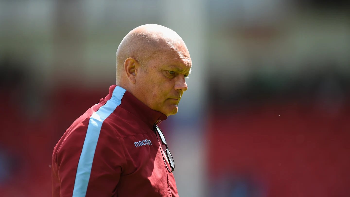 Ray Wilkins, durante un entrenamiento del Aston Villa Ray Wilkins, durante un entrenamiento del Aston Villa