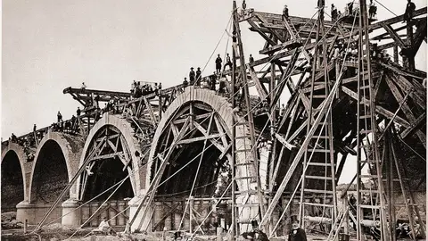 Construcción del Puente de los Franceses Construcción del Puente de los Franceses