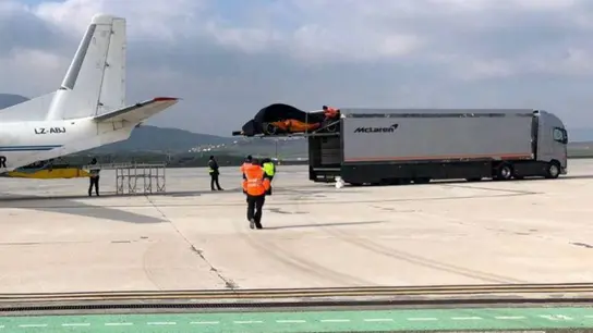 El McLaren, al descubierto en Pamplona El McLaren, al descubierto en Pamplona