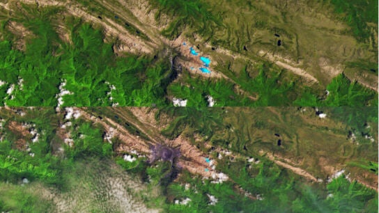 Comparaci&oacute;n de masas de hielo en 1988 (arriba) y 2017 (abajo)