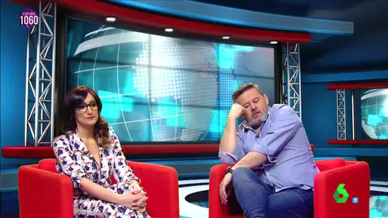 Así sería la surrealista entrevista entre una persona que no quiere ser entrevistado y un entrevistador que no tiene ganas de hablar Así sería la surrealista entrevista entre una persona que no quiere ser entrevistado y un entrevistador que no tiene ganas de hablar