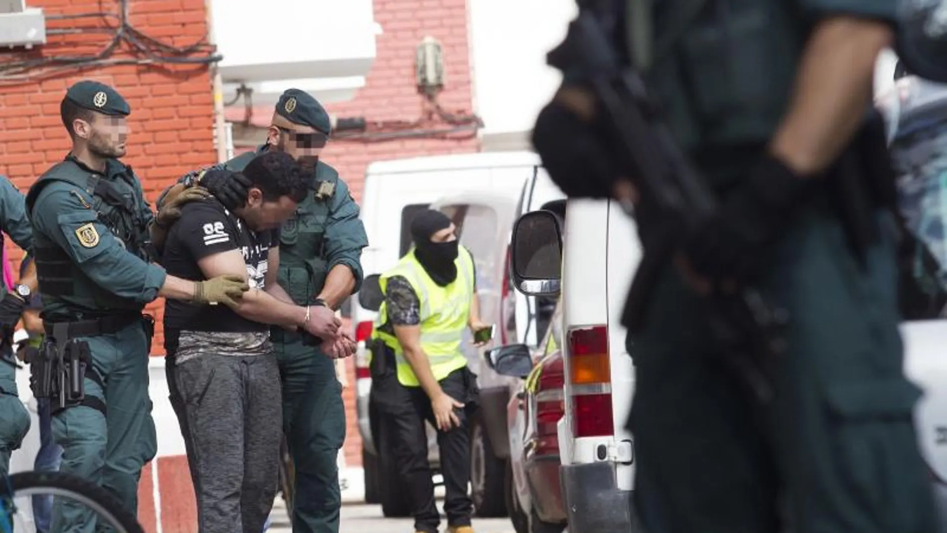 Uno de los detenidos por su supuesta relación con los atentados de Barcelona y Cambrils
