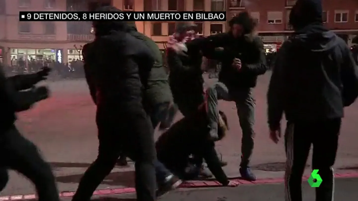 Barras, puñetazos, pelotas de golf, botellas, bengalas: radoigrafía de los ultras que la liaron en Bilbao Barras, puñetazos, pelotas de golf, botellas, bengalas: radoigrafía de los ultras que la liaron en Bilbao