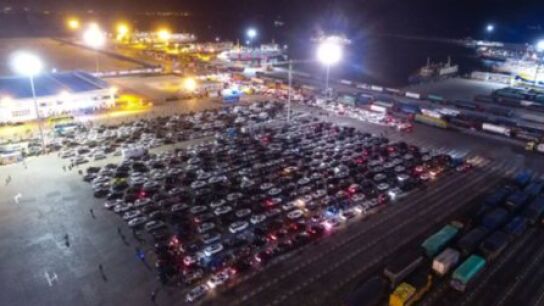 M&aacute;s de 21.000 veh&iacute;culos y 102.000 pasajeros se han visto afectados