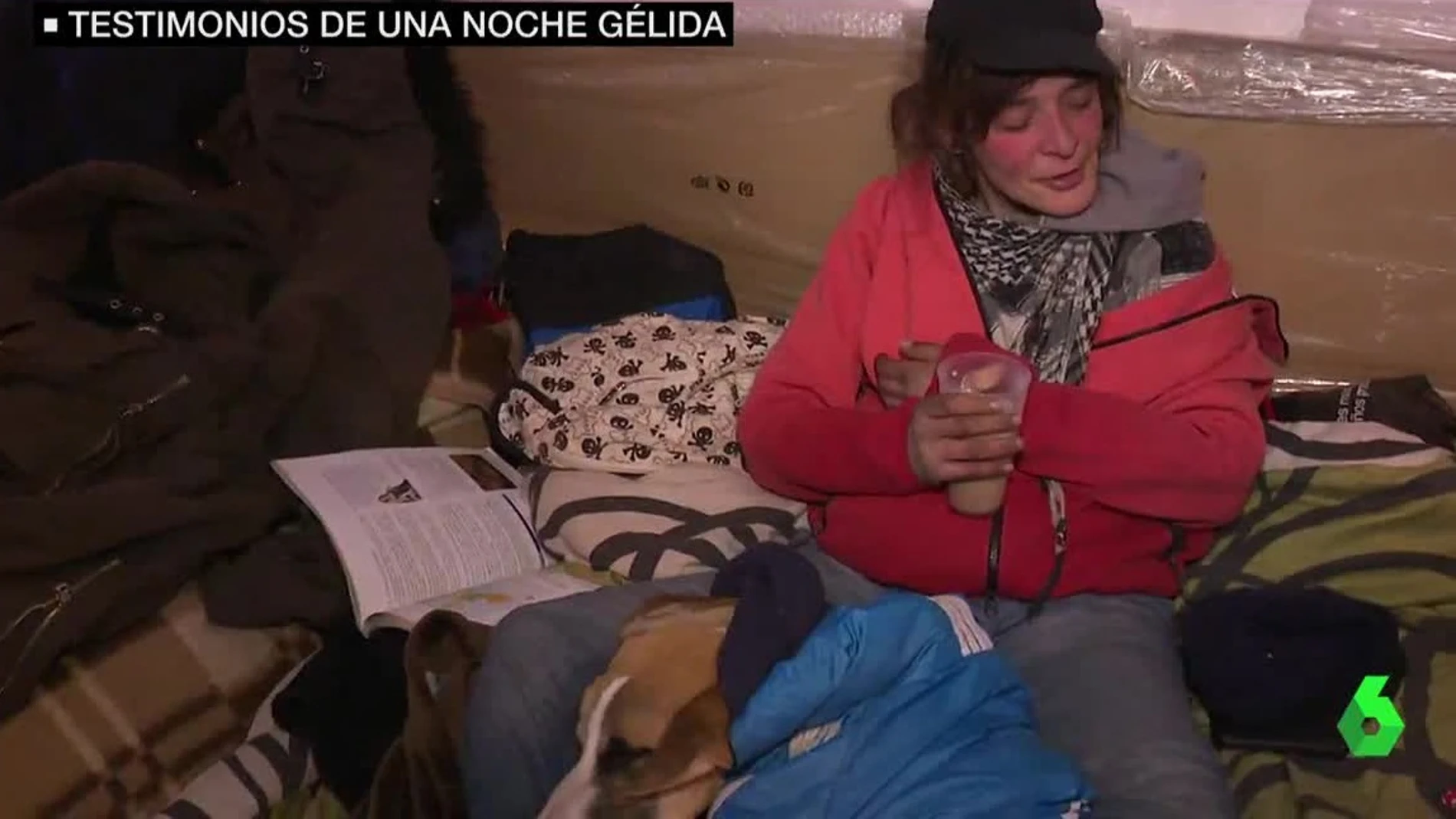 Olga, una mujer sin techo que lleva cuatro meses soportando las noches gélidas