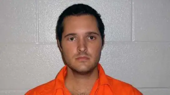 Whitaker fue condenado por los asesinatos de su madre y su hermano Whitaker fue condenado por los asesinatos de su madre y su hermano