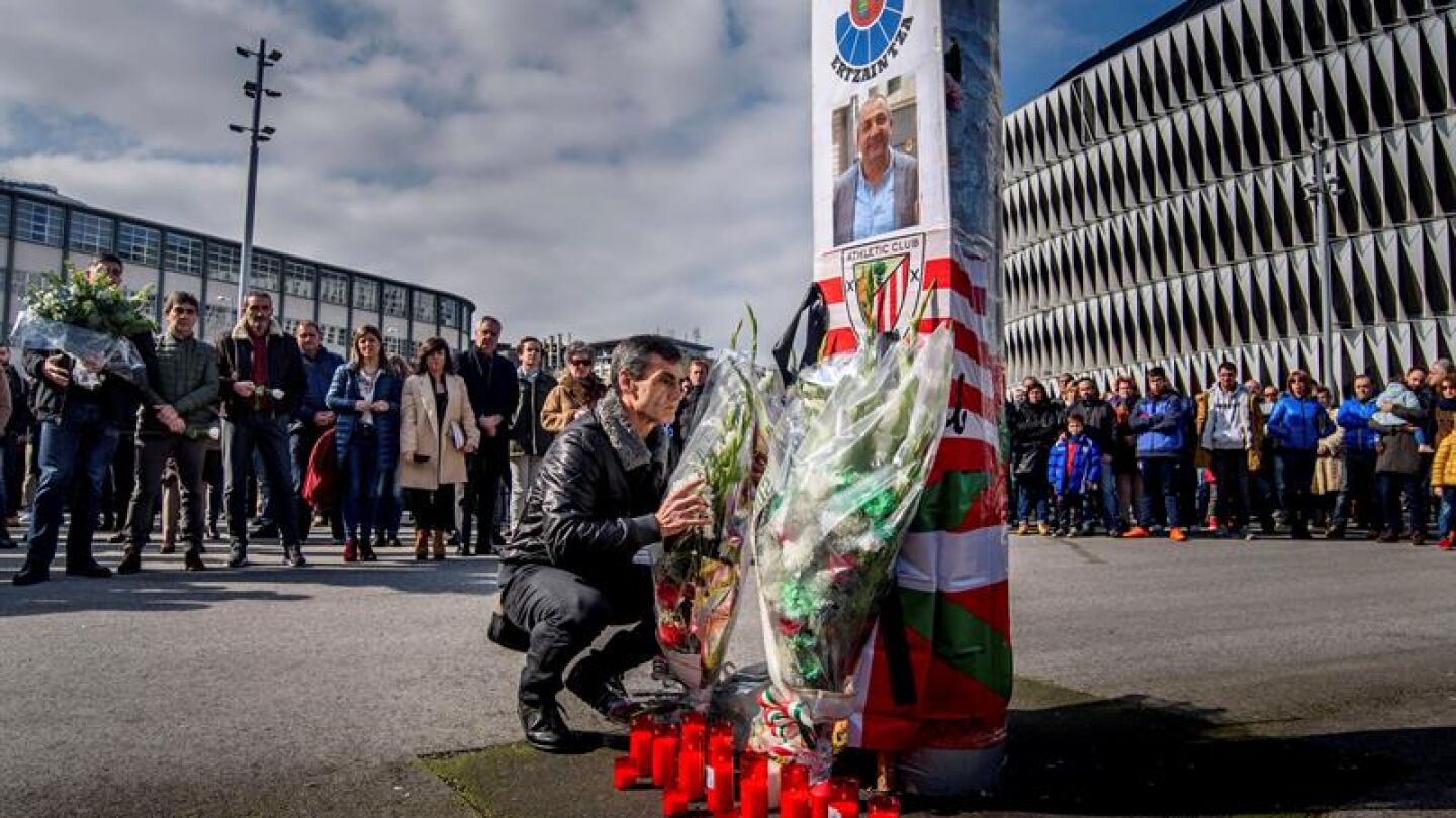 Homenaje a Inocencio Alonso en la explanada de San Mam&eacute;s