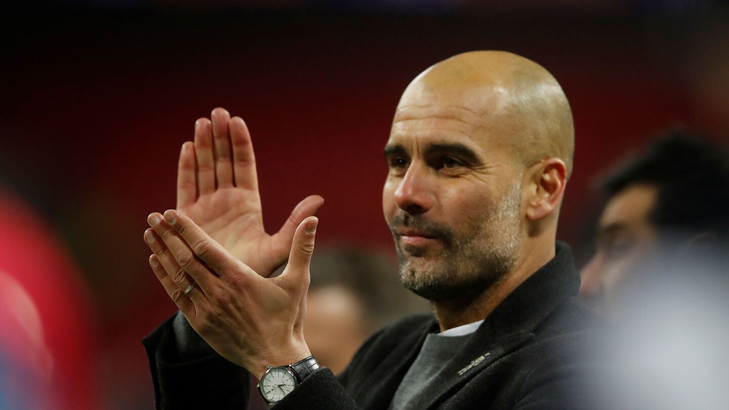 Guardiola celebrando el t&iacute;tulo